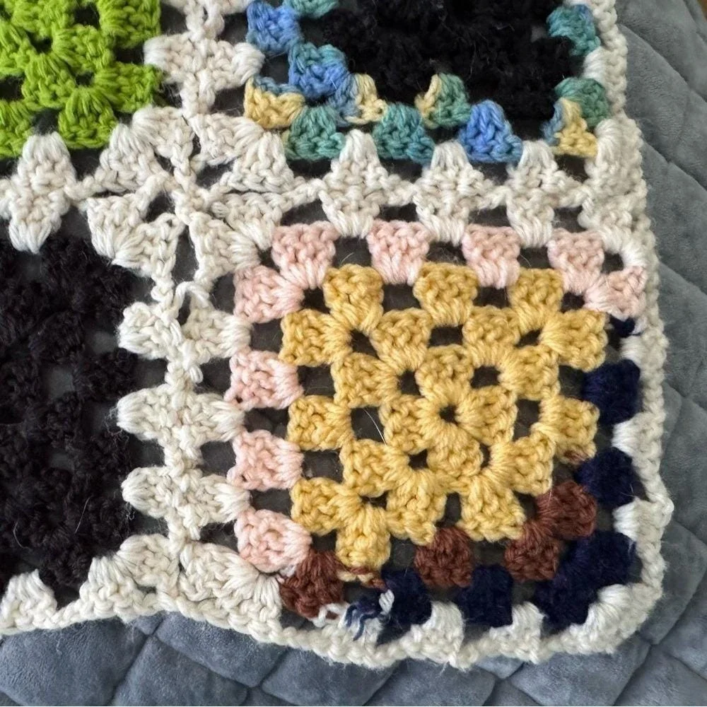 Handmade VTG Afghan Throw Crochet Granny Squares Colorful 55